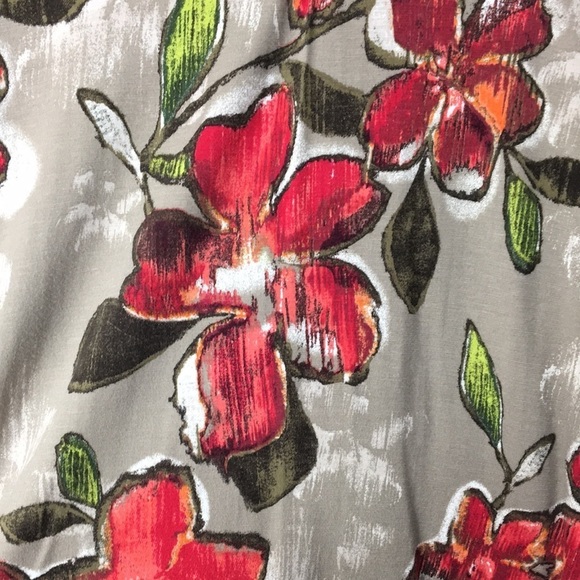 Chicos Women’s Long-Sleeve Floral Top Size 2 Like-NEW Condition - Picture 2 of 5